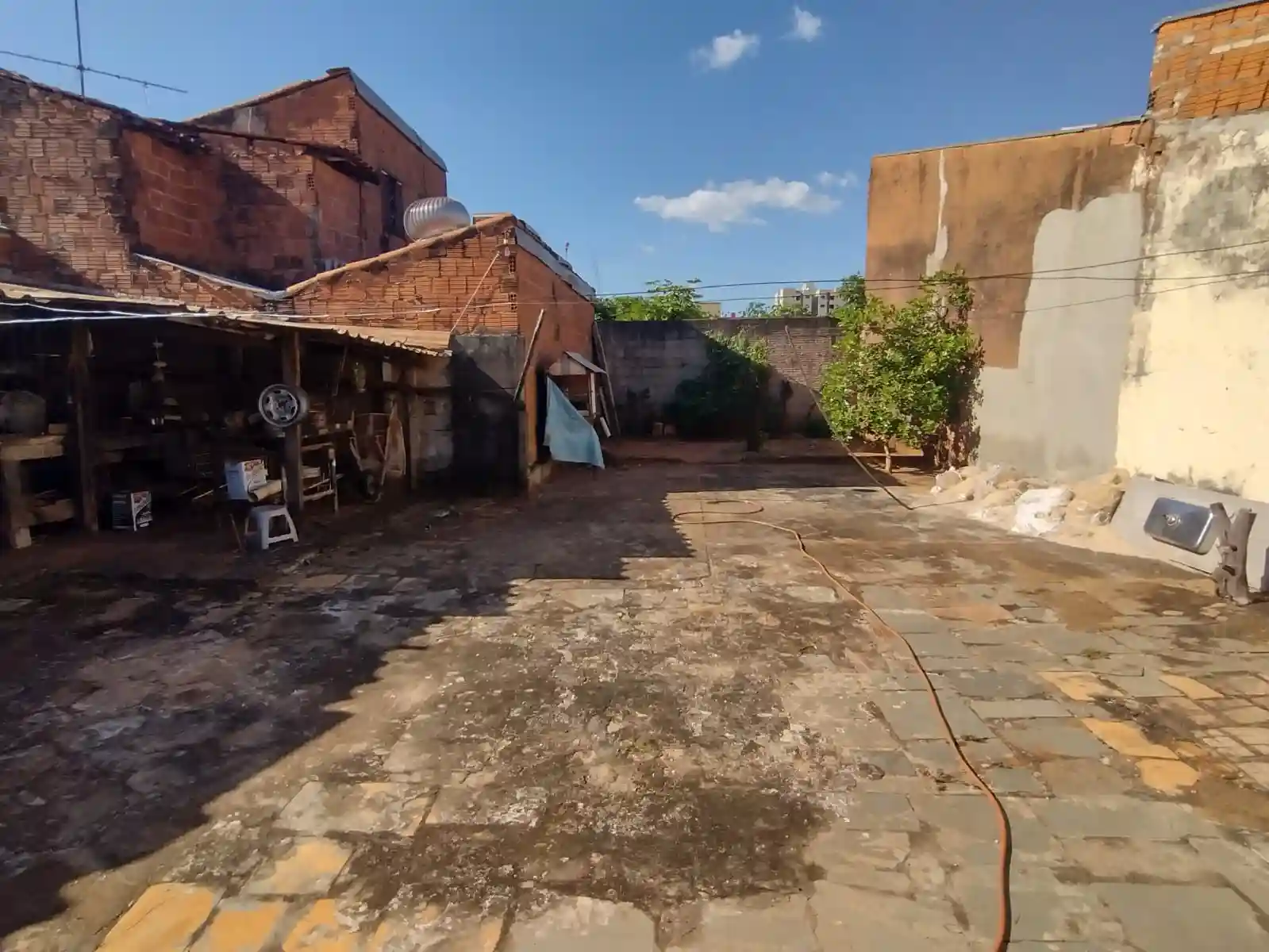 Casa com 3 quartos à venda, 180m² — foto 4 de 8