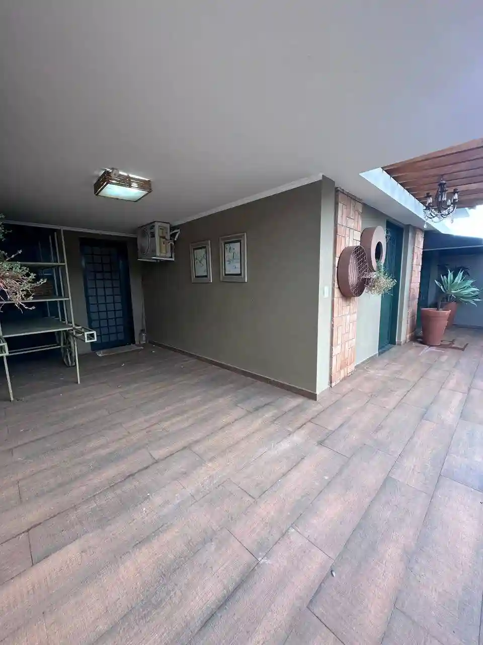 Casa Comercial com 5 quartos à venda, 216m² — foto 9 de 12