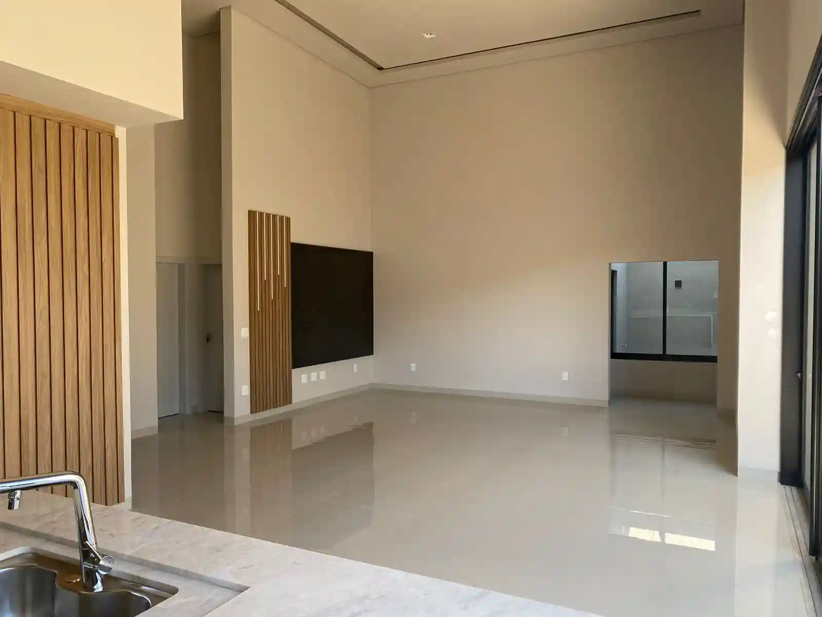 Casa de Condomínio com 3 quartos à venda, 357m² — foto 12 de 19