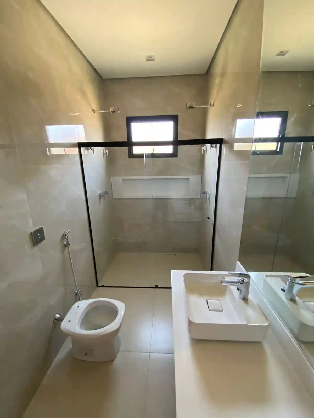 Casa de Condomínio com 3 quartos à venda, 357m² — foto 3 de 19