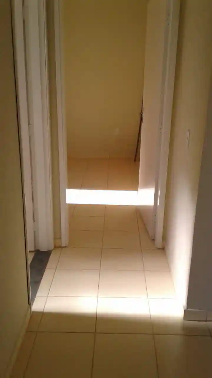 Casa com 2 quartos à venda, 200m² — foto 4 de 12