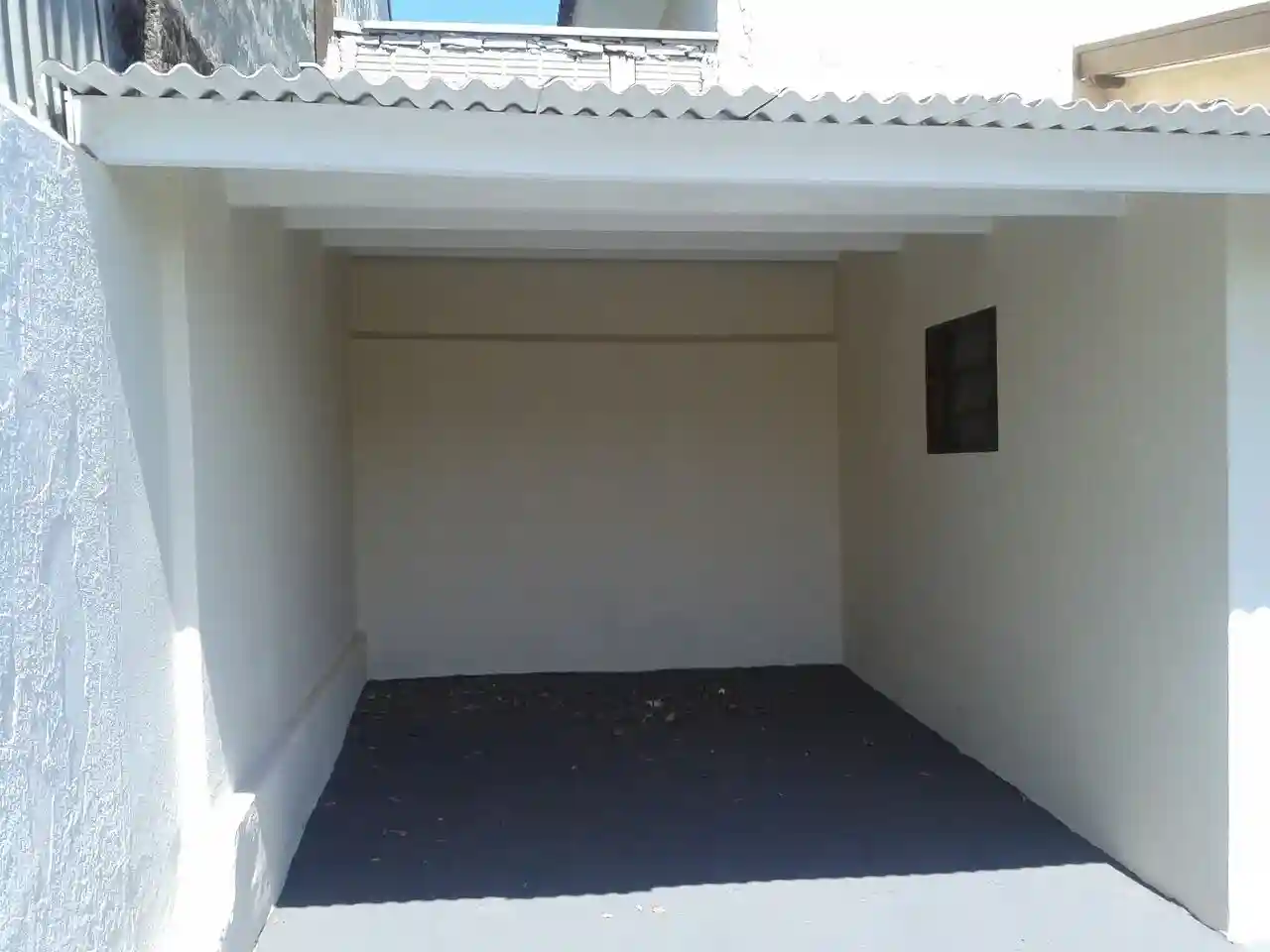 Casa com 3 quartos à venda, 172m² — foto 2 de 8