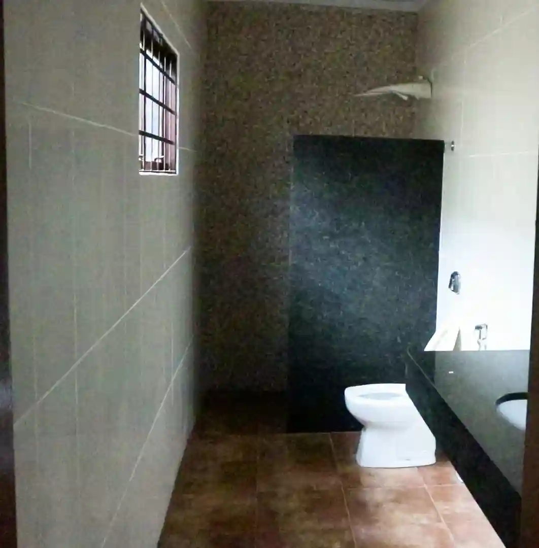 Casa com 3 quartos à venda, 330m² — foto 15 de 30