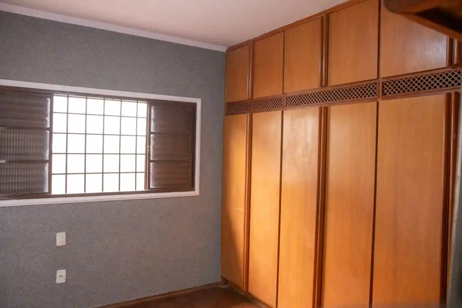 Casa com 3 quartos à venda, 330m² — foto 16 de 30