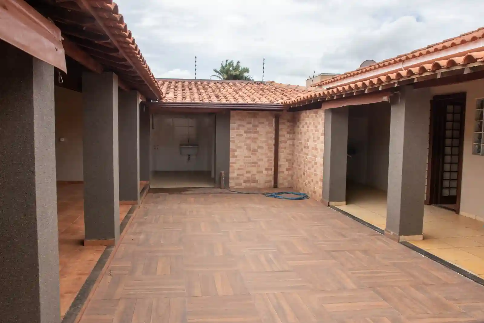 Casa com 3 quartos à venda, 330m² — foto 22 de 30