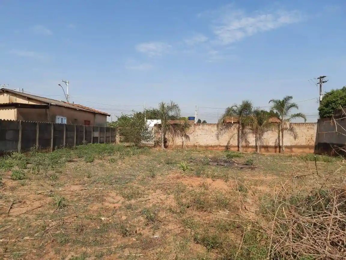 Terreno / Lote / Condomínio  à venda, 1000m² — foto 2 de 2