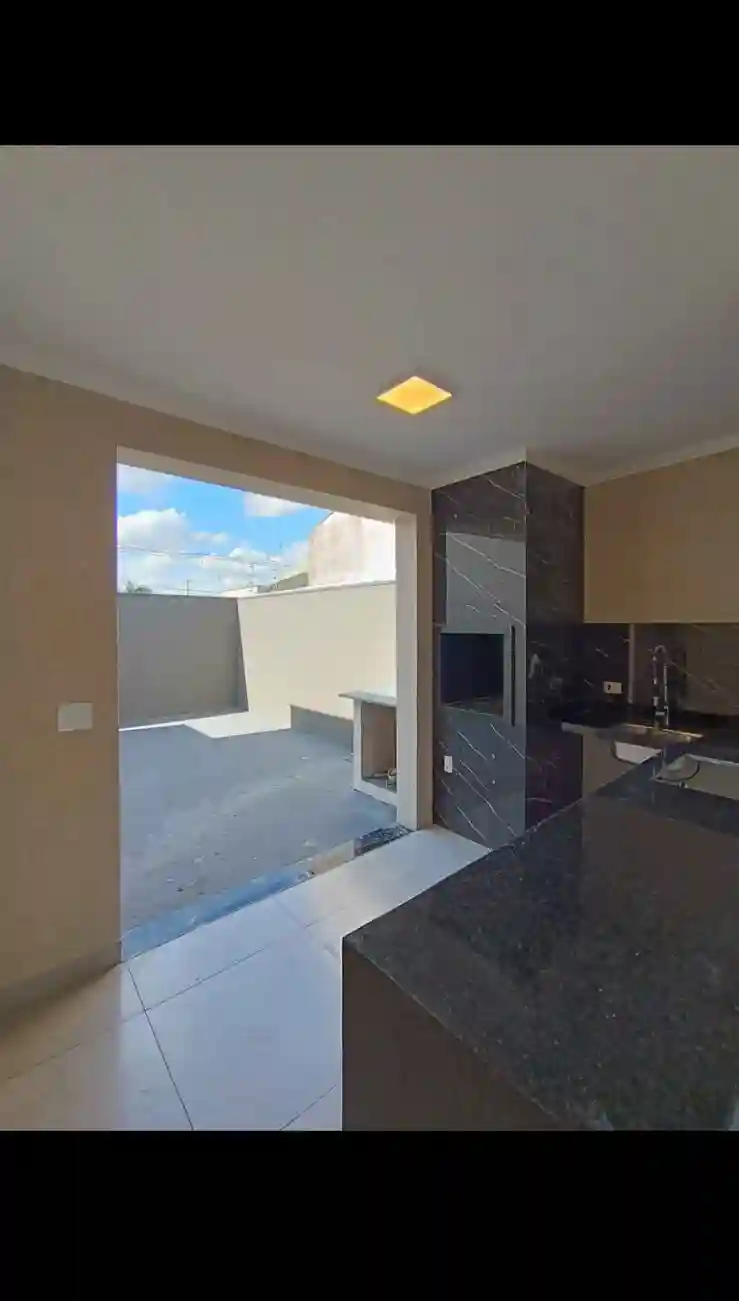 Casa com 2 quartos à venda, 150m² — foto 1 de 9