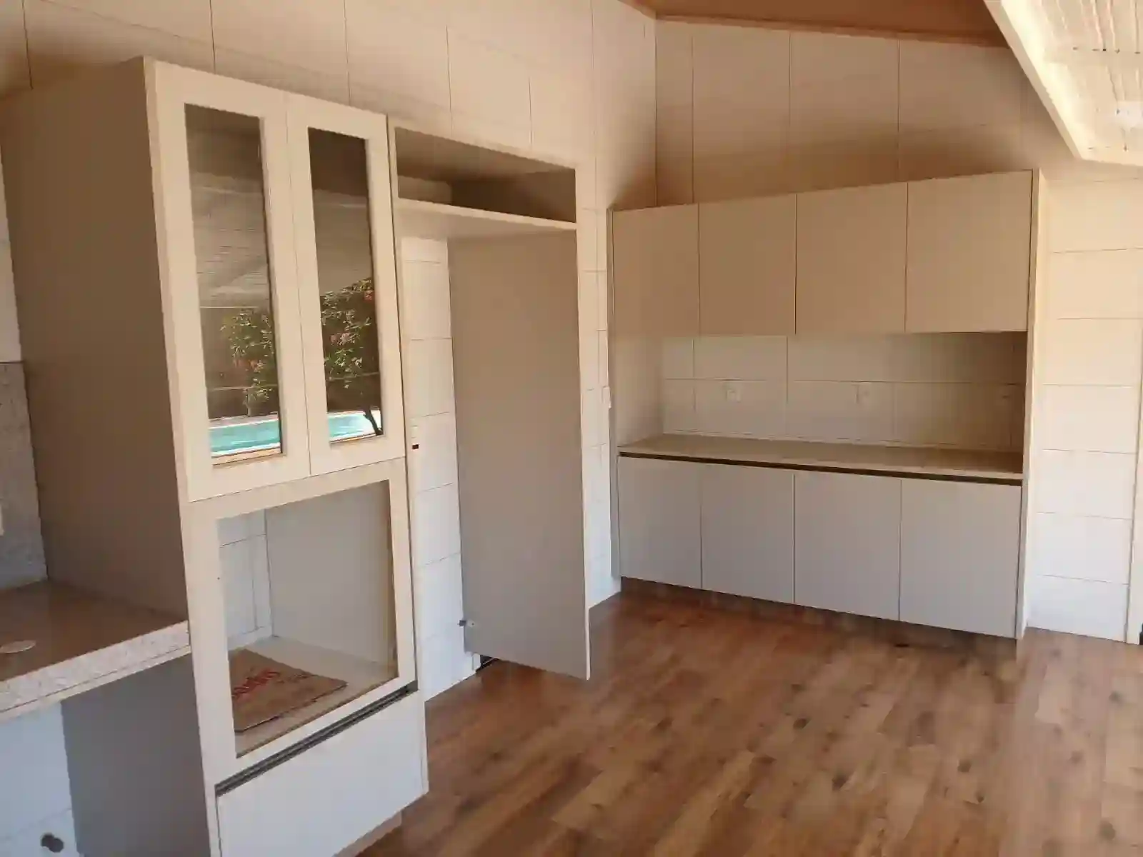 Casa com 3 quartos para aluguel, 390m² — foto 31 de 48