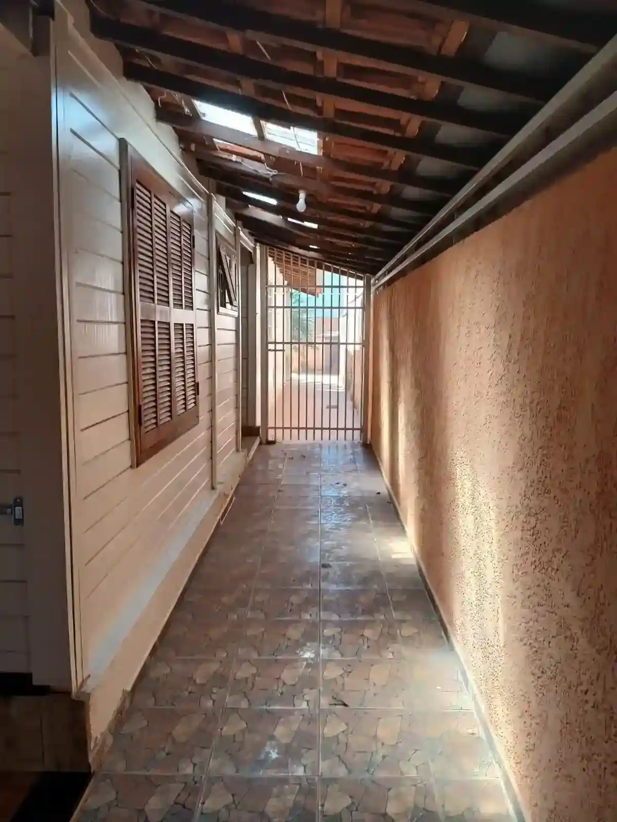 Casa com 3 quartos para aluguel, 390m² — foto 15 de 48