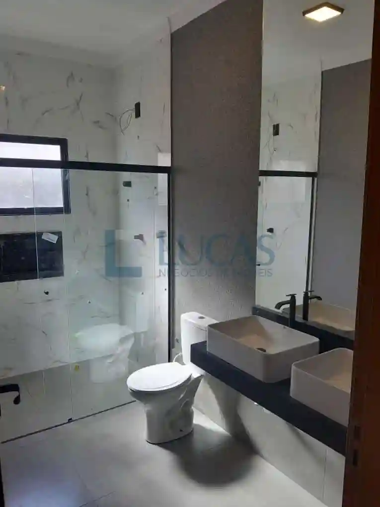 Casa com 3 quartos à venda, 210m² — foto 7 de 14