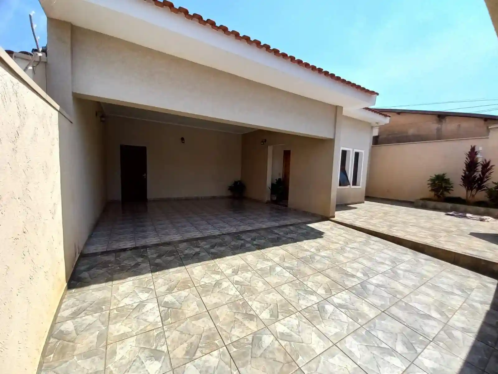 Casa com 3 quartos à venda, 250m² — foto 43 de 44