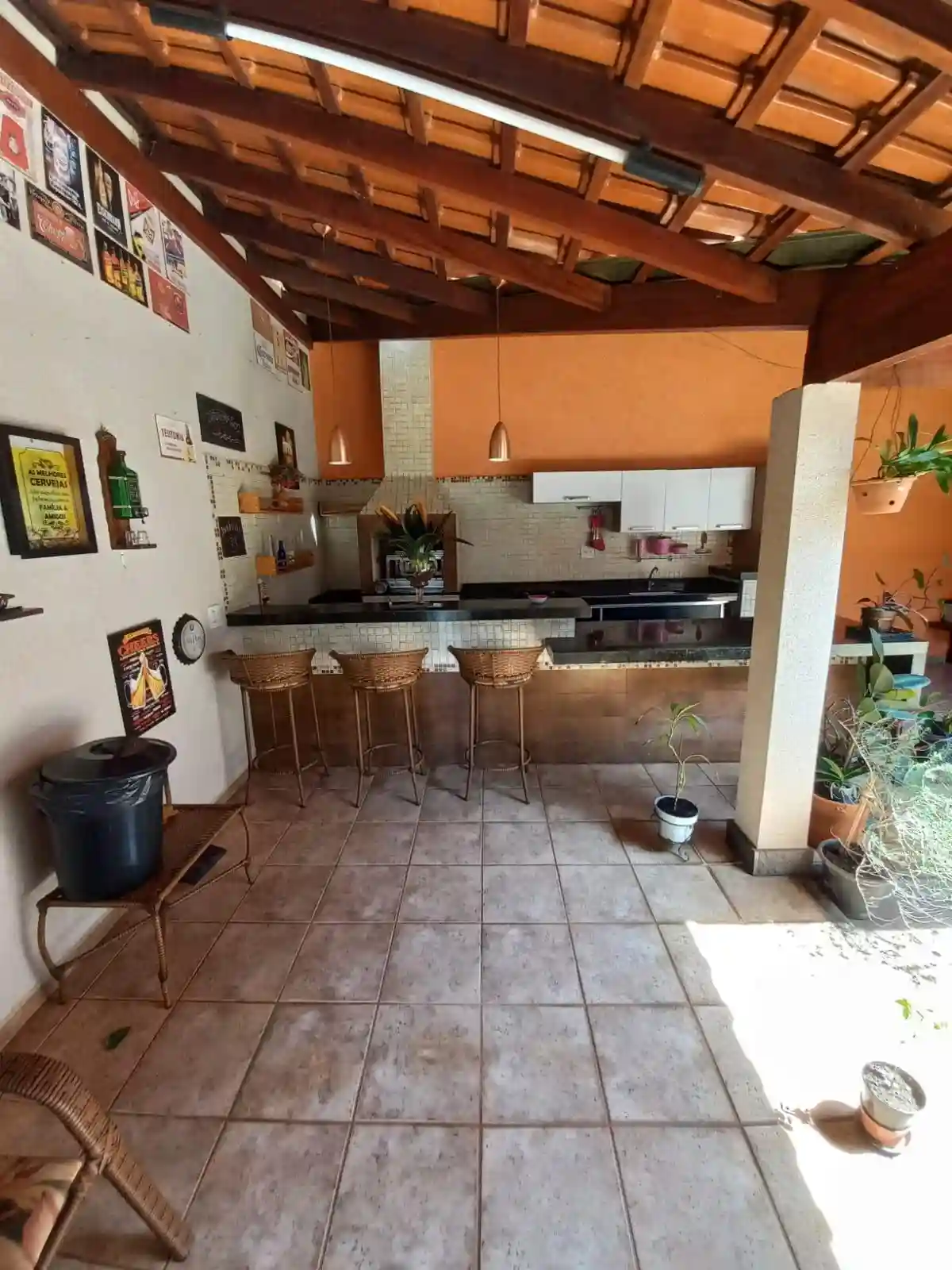 Casa com 3 quartos à venda, 250m² — foto 2 de 44