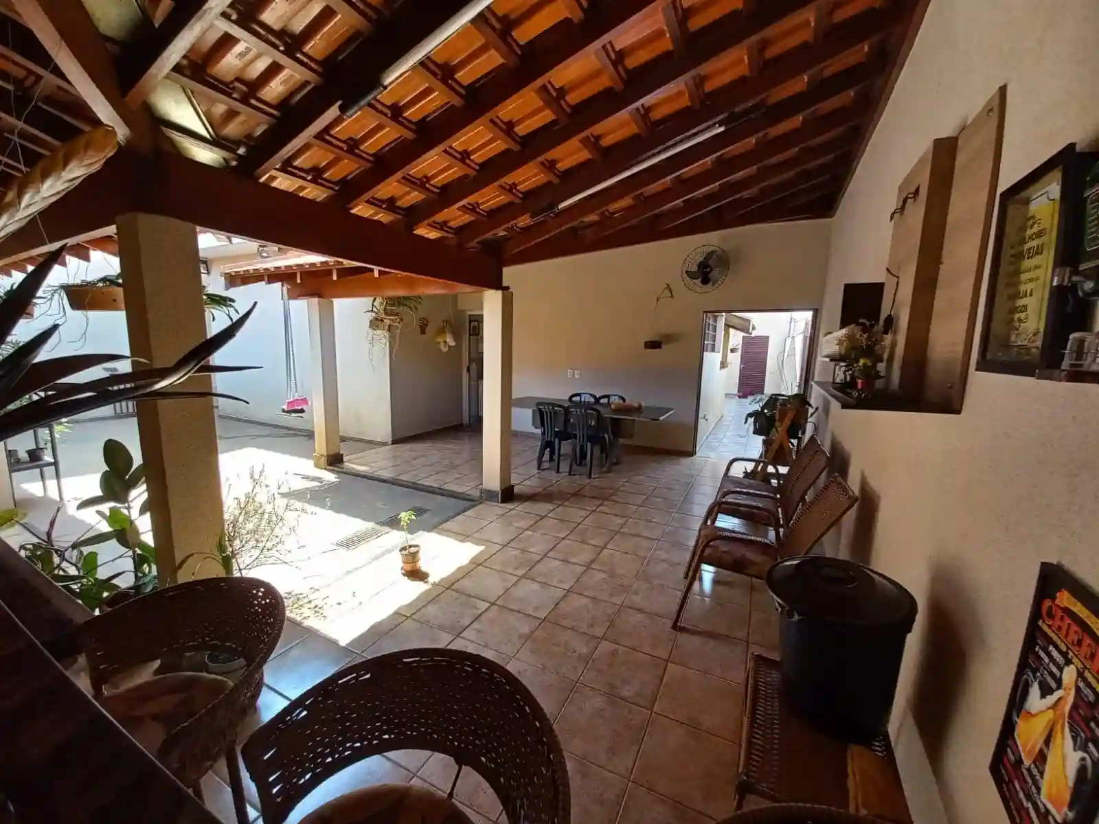Casa com 3 quartos à venda, 250m² — foto 9 de 44