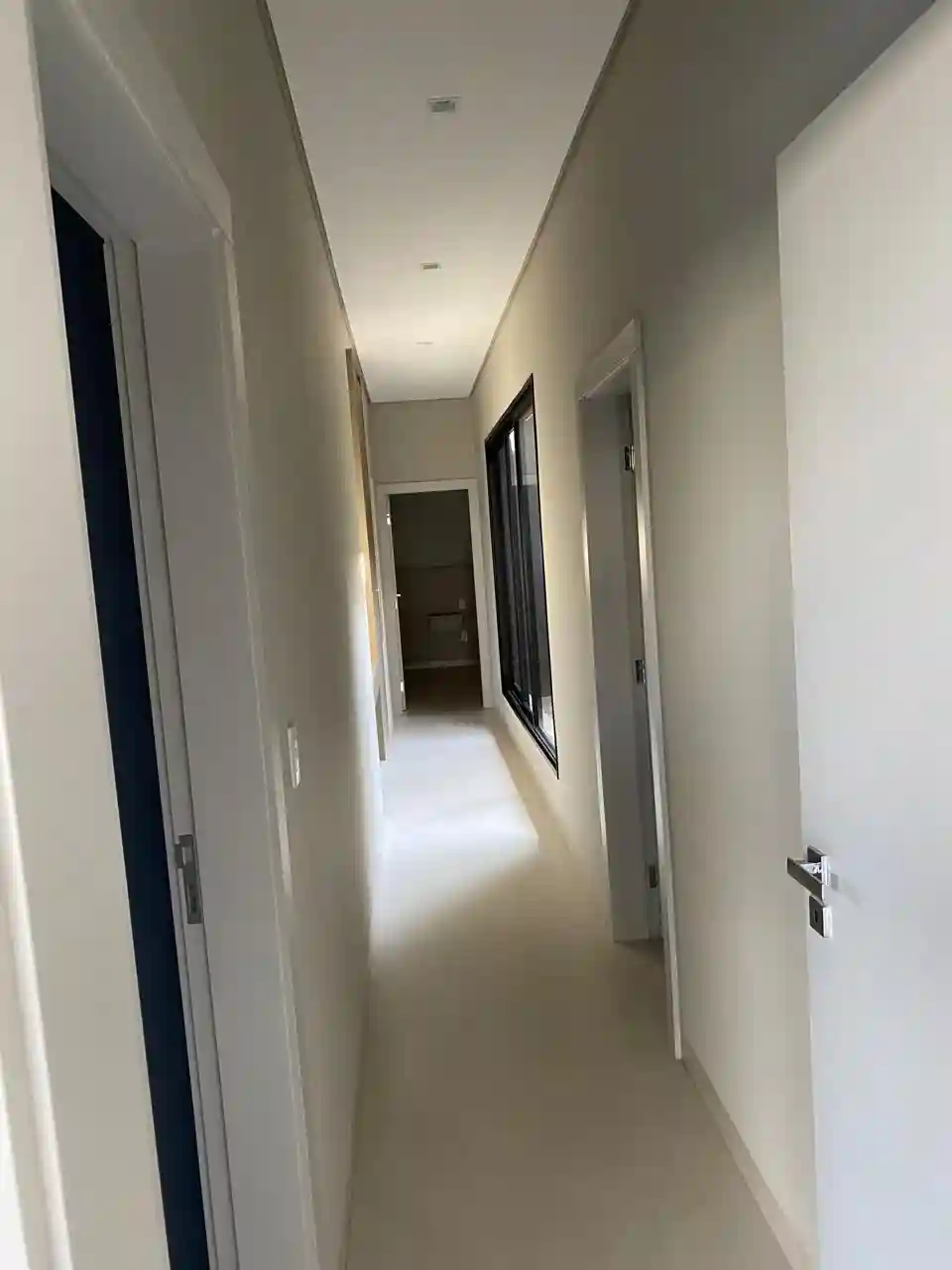 Casa de Condomínio com 3 quartos à venda, 250m² — foto 17 de 36