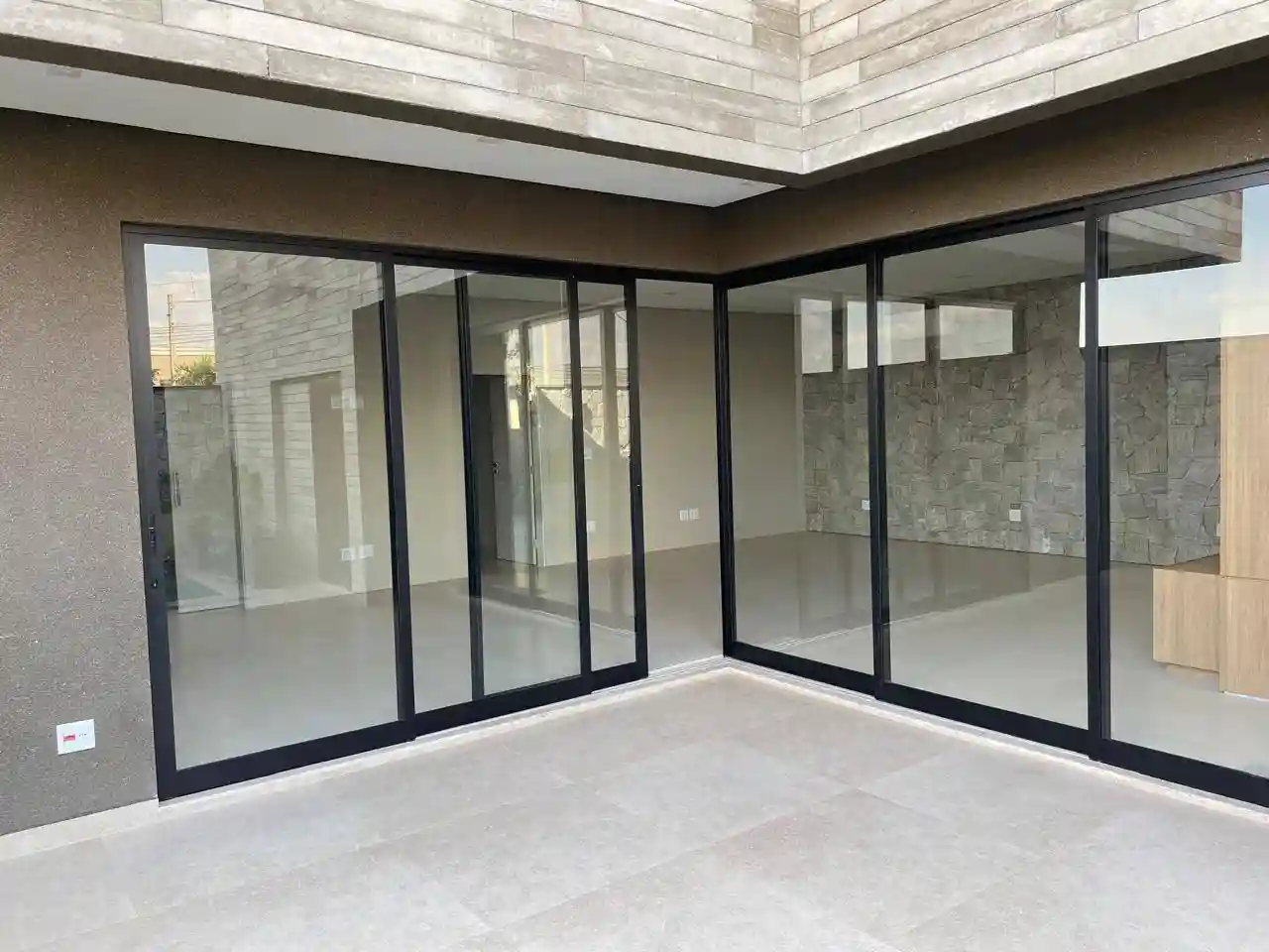 Casa de Condomínio com 3 quartos à venda, 250m² — foto 9 de 36