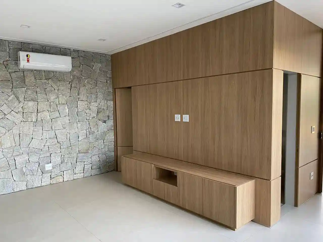 Casa de Condomínio com 3 quartos à venda, 250m² — foto 6 de 36
