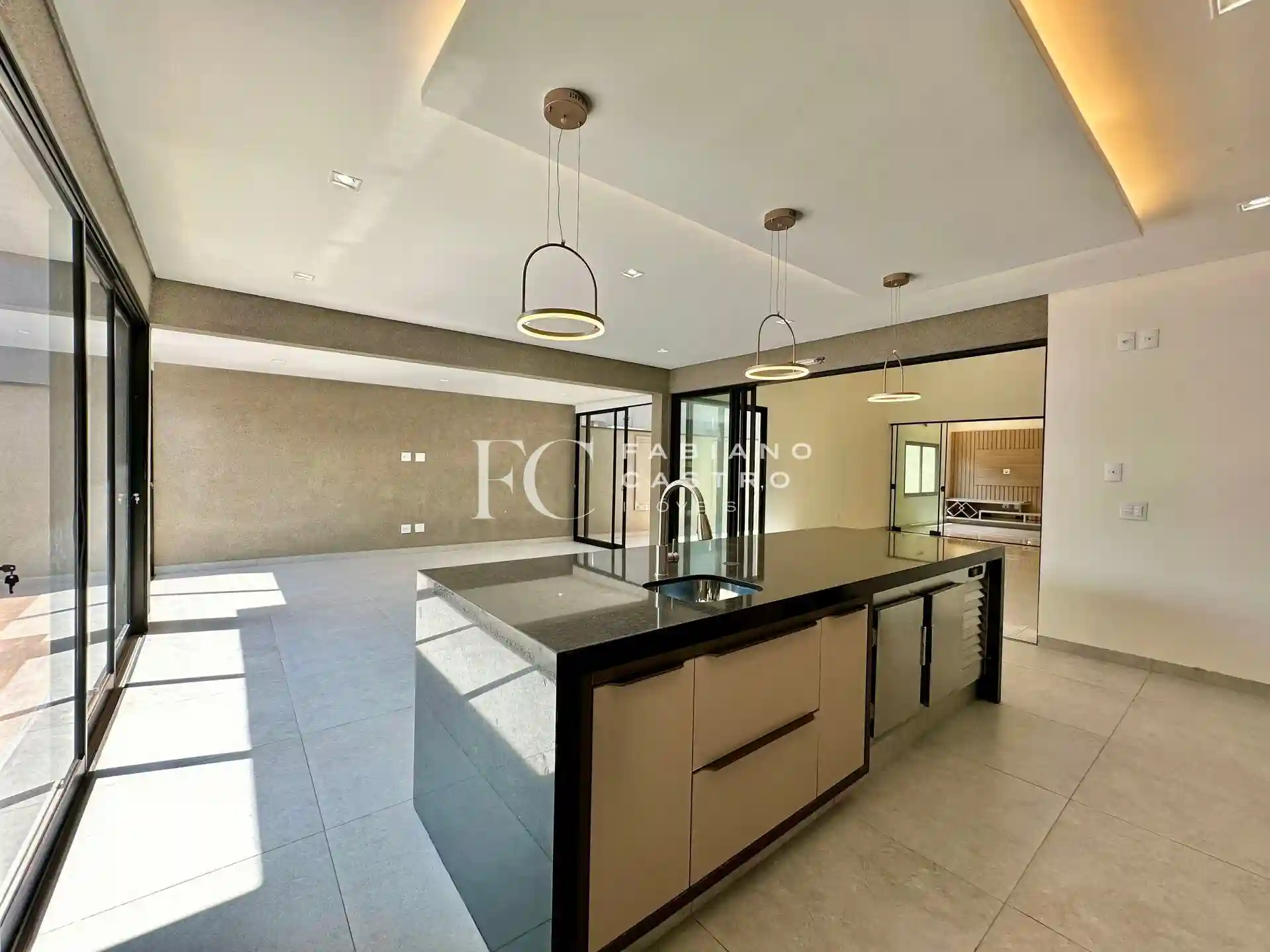 Casa de Condomínio com 3 quartos à venda, 245m² — foto 14 de 32