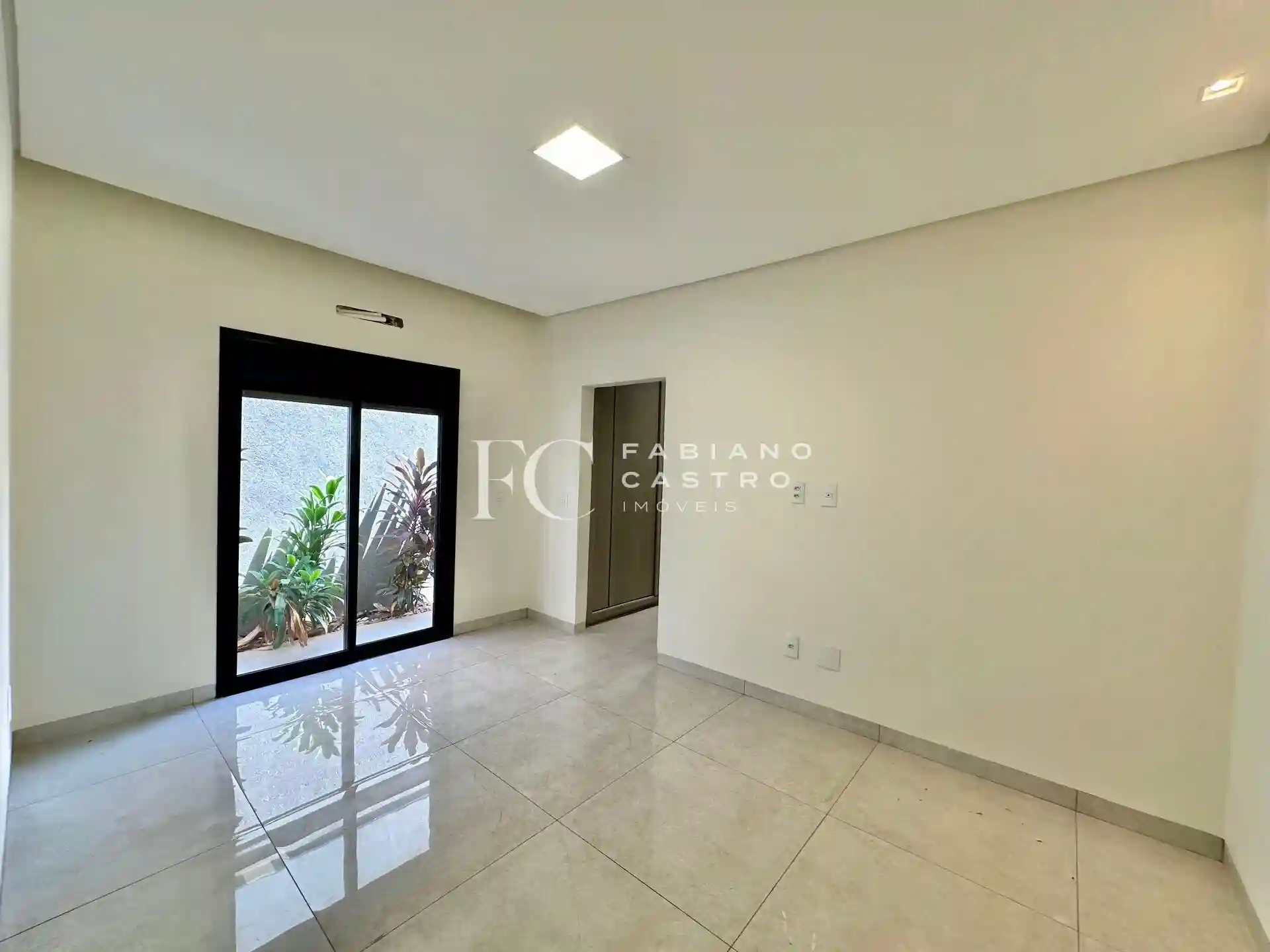 Casa de Condomínio com 3 quartos à venda, 245m² — foto 29 de 32