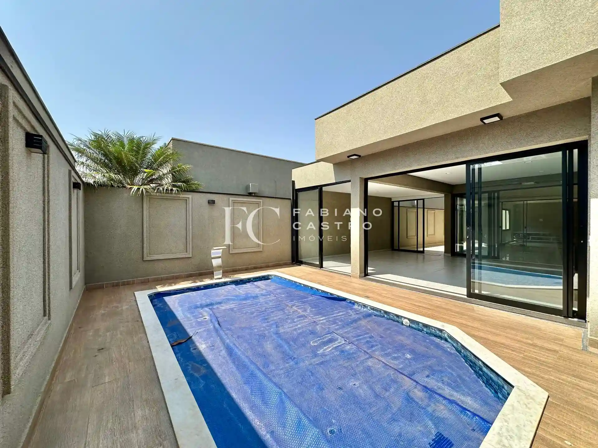 Casa de Condomínio com 3 quartos à venda, 245m² — foto 18 de 32