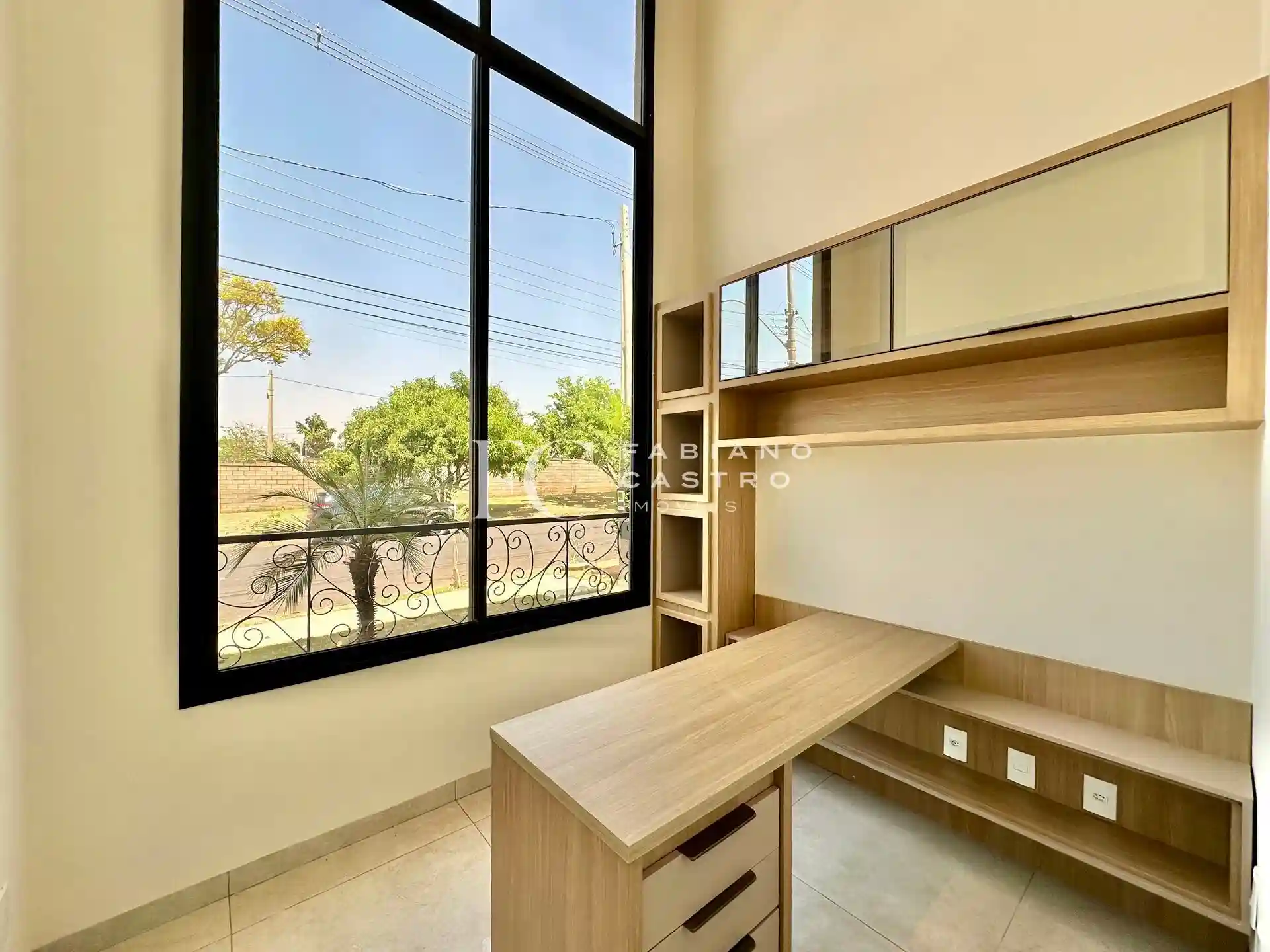 Casa de Condomínio com 3 quartos à venda, 245m² — foto 4 de 32