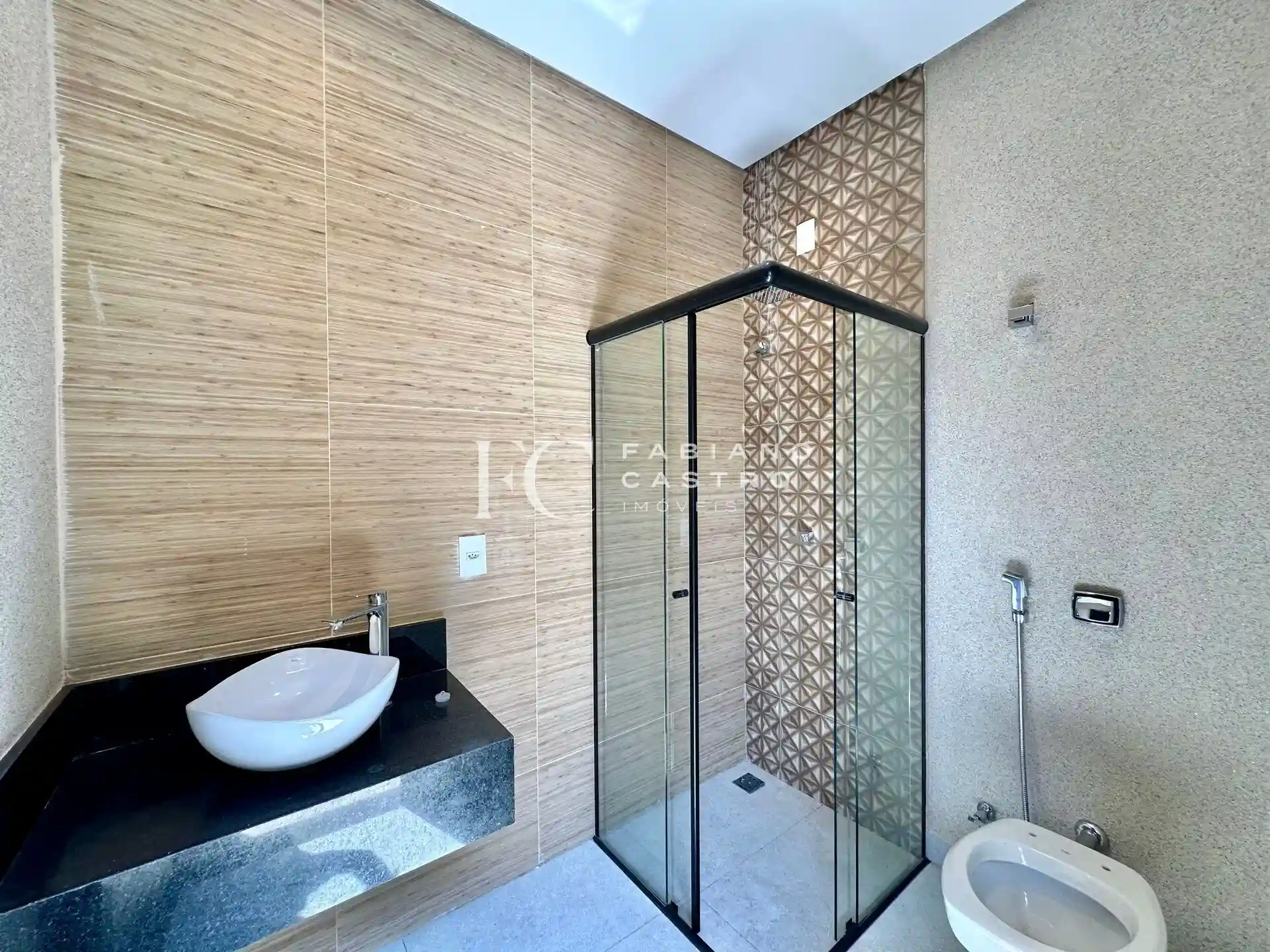 Casa de Condomínio com 3 quartos à venda, 245m² — foto 20 de 32