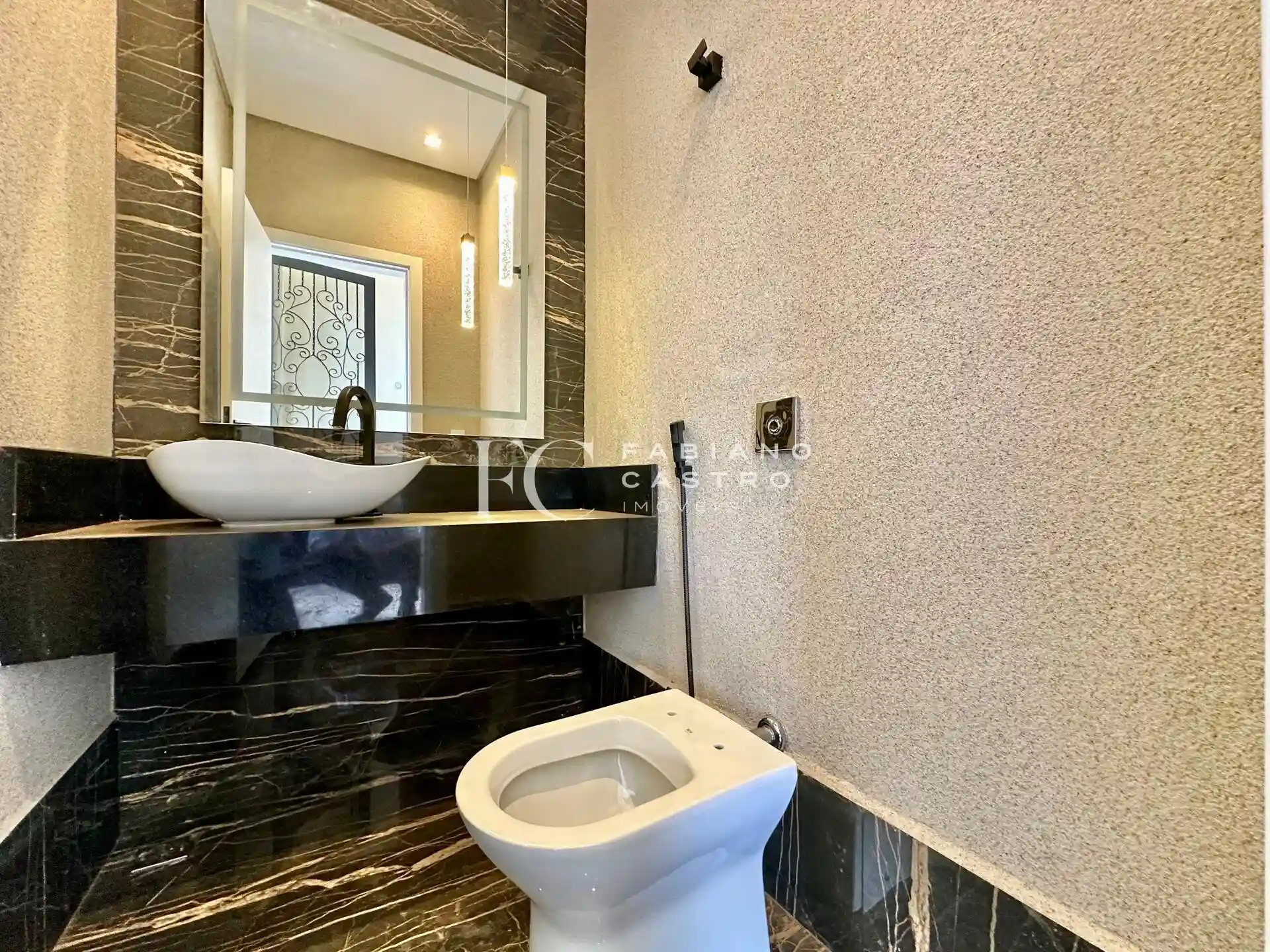 Casa de Condomínio com 3 quartos à venda, 245m² — foto 5 de 32