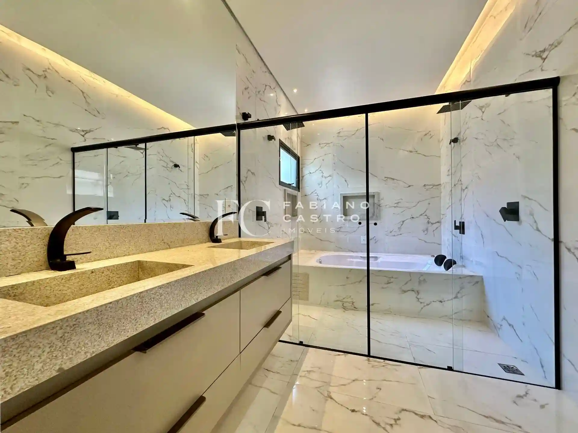 Casa de Condomínio com 3 quartos à venda, 245m² — foto 31 de 32