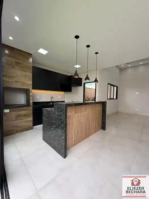 Casa com 3 quartos à venda, 110m² — foto 2 de 19