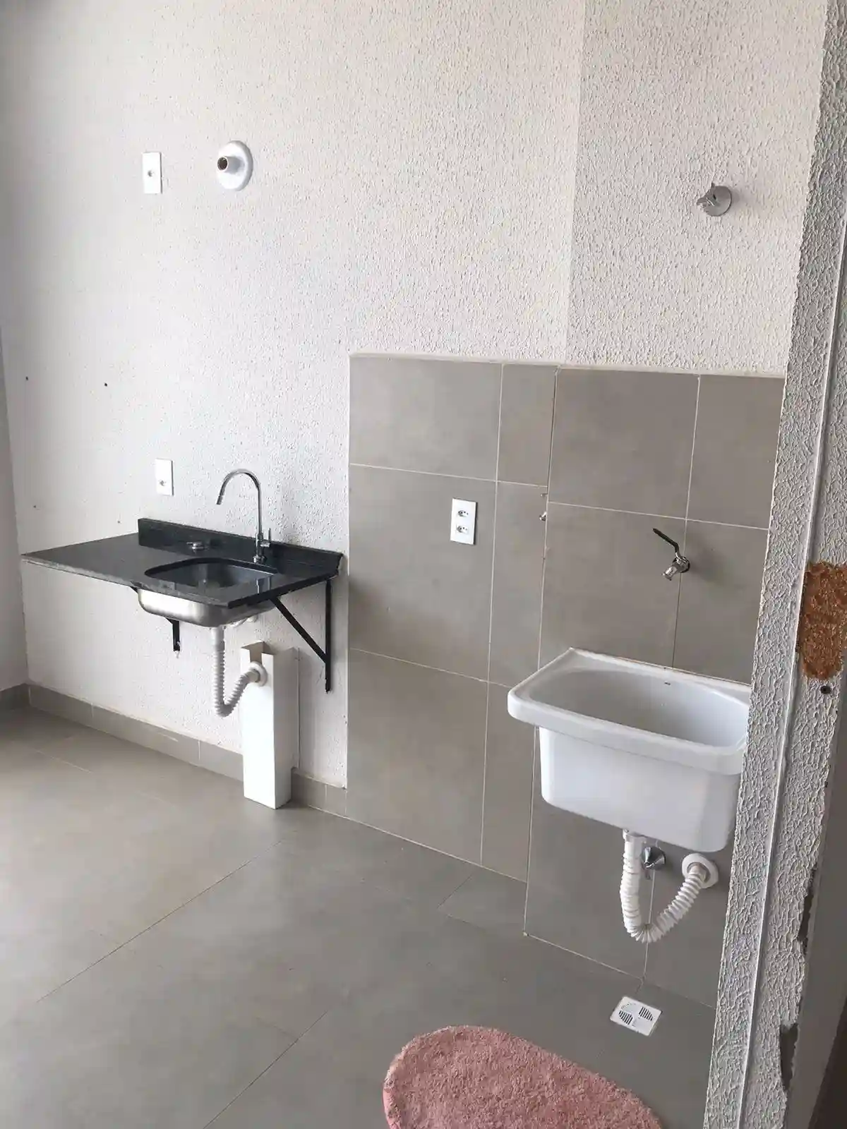 Casa de Condomínio com 3 quartos à venda, 220m² — foto 3 de 18