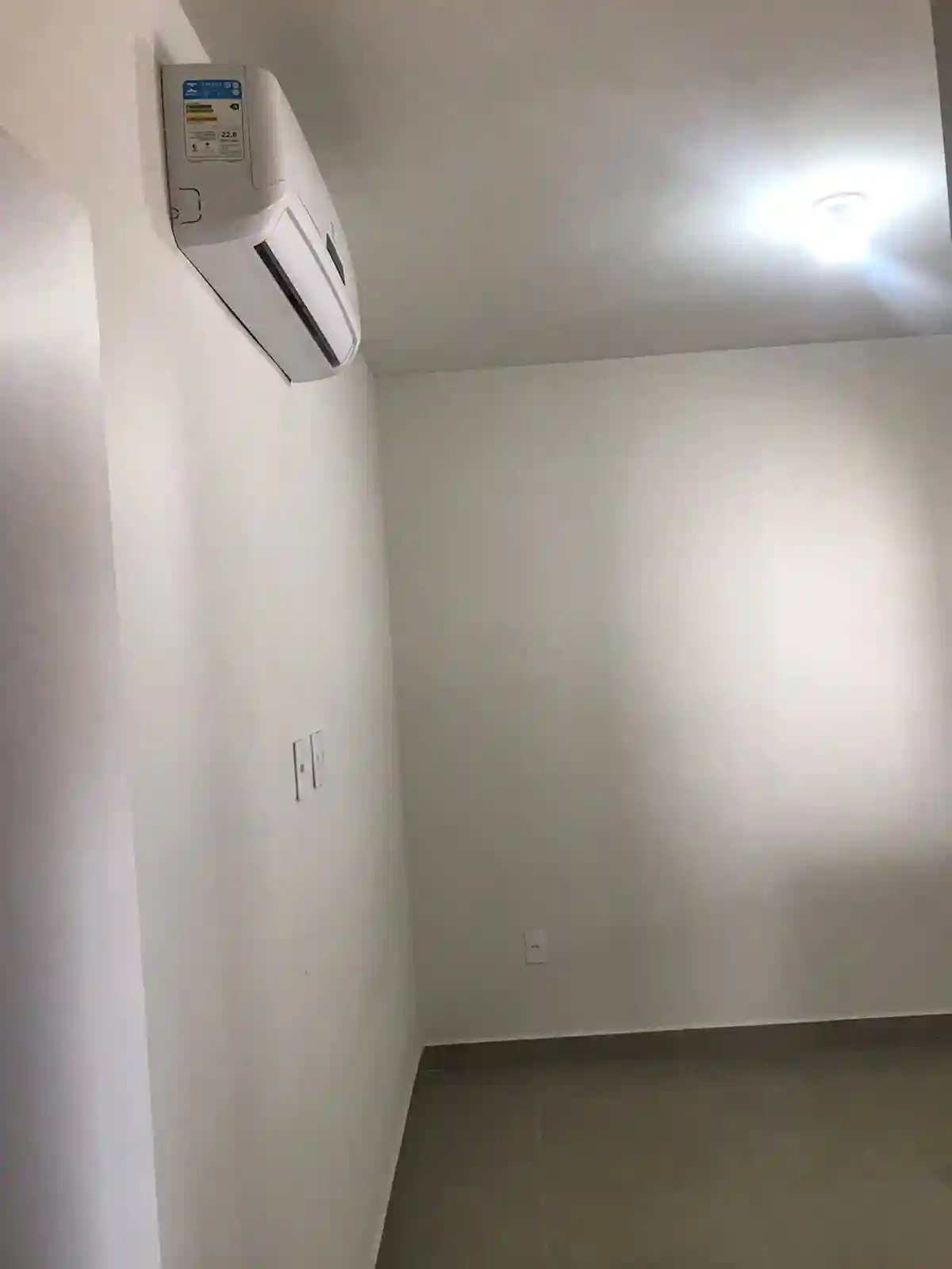 Casa de Condomínio com 3 quartos à venda, 220m² — foto 8 de 18