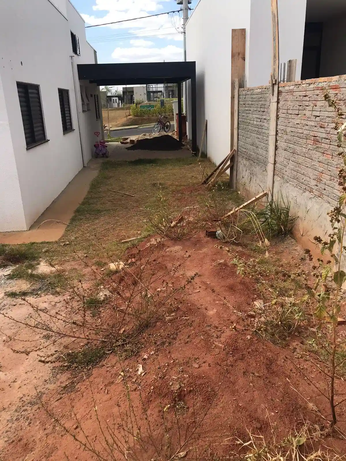 Casa de Condomínio com 3 quartos à venda, 220m² — foto 17 de 18
