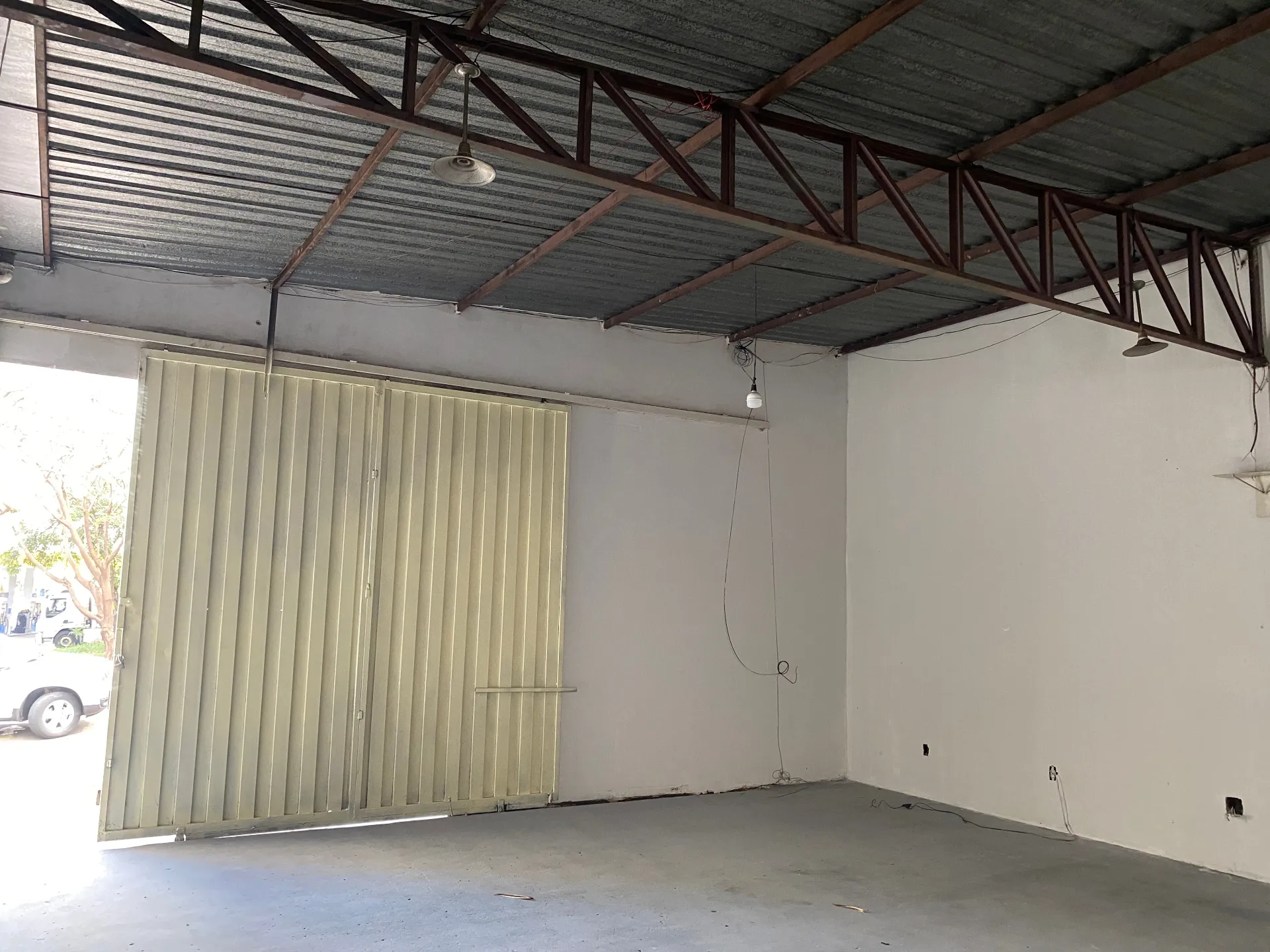Loja / Salão / Ponto Comercial para aluguel, 78m² — foto 2 de 9