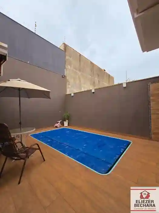 Casa com 3 quartos à venda, 240m² — foto 21 de 28