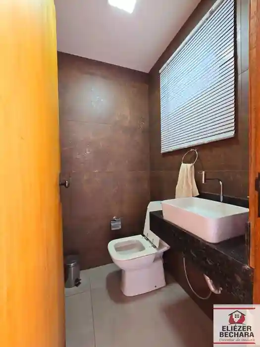 Casa com 3 quartos à venda, 240m² — foto 20 de 28