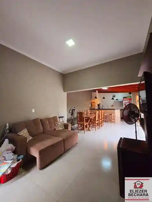 Casa com 3 quartos à venda, 240m² — foto 15 de 28