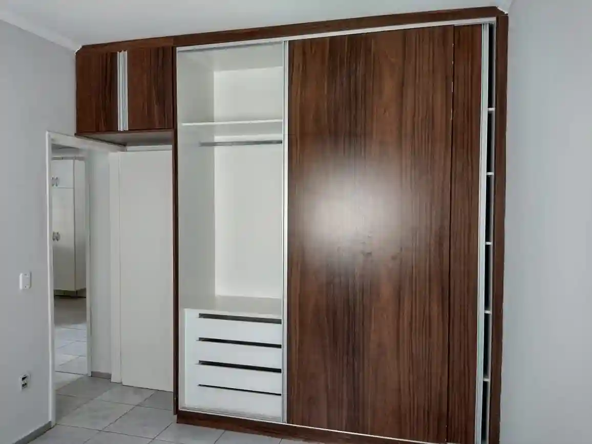 Casa com 2 quartos à venda, 275m² — foto 2 de 12