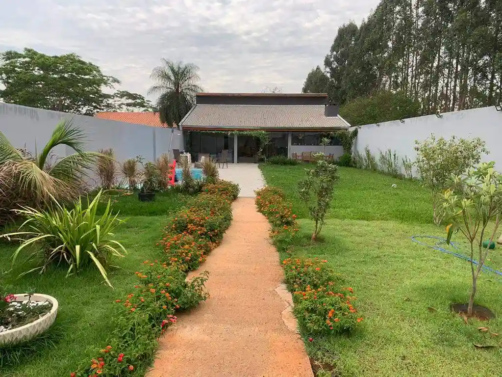 Casa com 2 quartos à venda, 170m² — foto 2 de 17