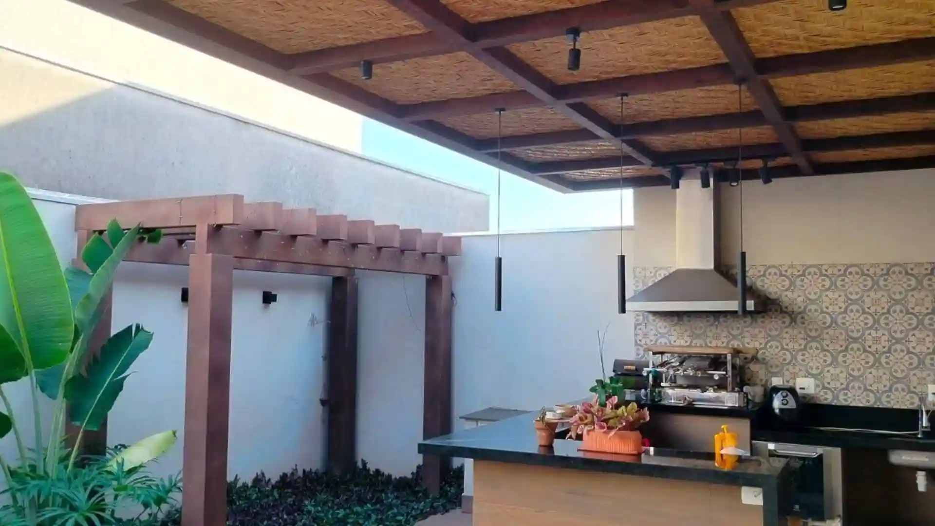 Casa de Condomínio com 3 quartos à venda, 174m² — foto 1 de 21