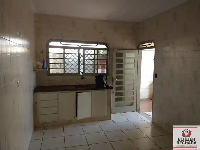 Casa com 3 quartos à venda, 150m² — foto 14 de 44