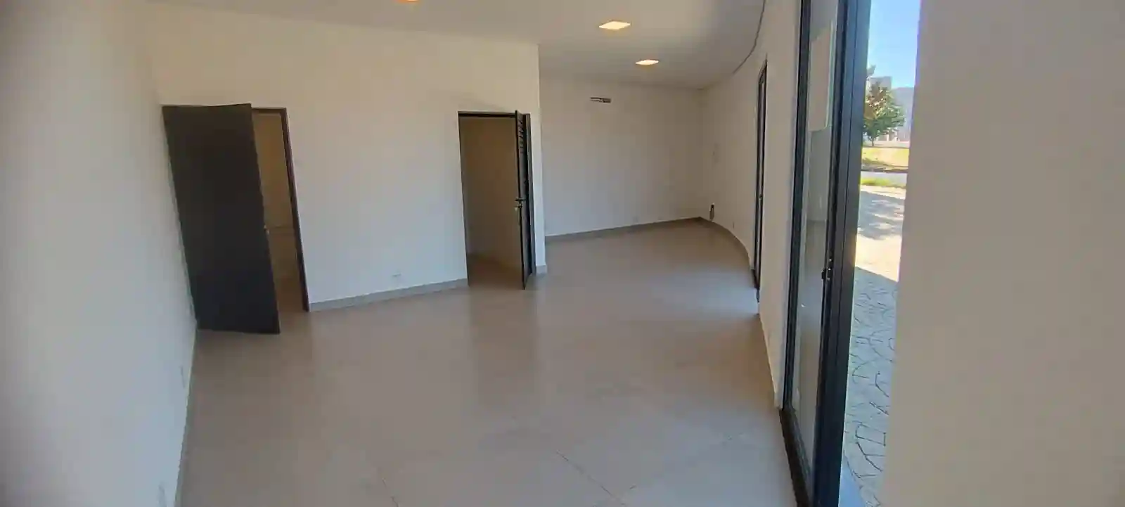 Conjunto Comercial / Sala  para aluguel, 68m² — foto 2 de 6