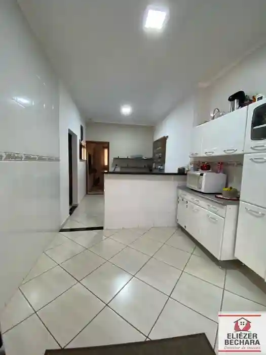 Casa com 2 quartos à venda, 105m² — foto 3 de 17