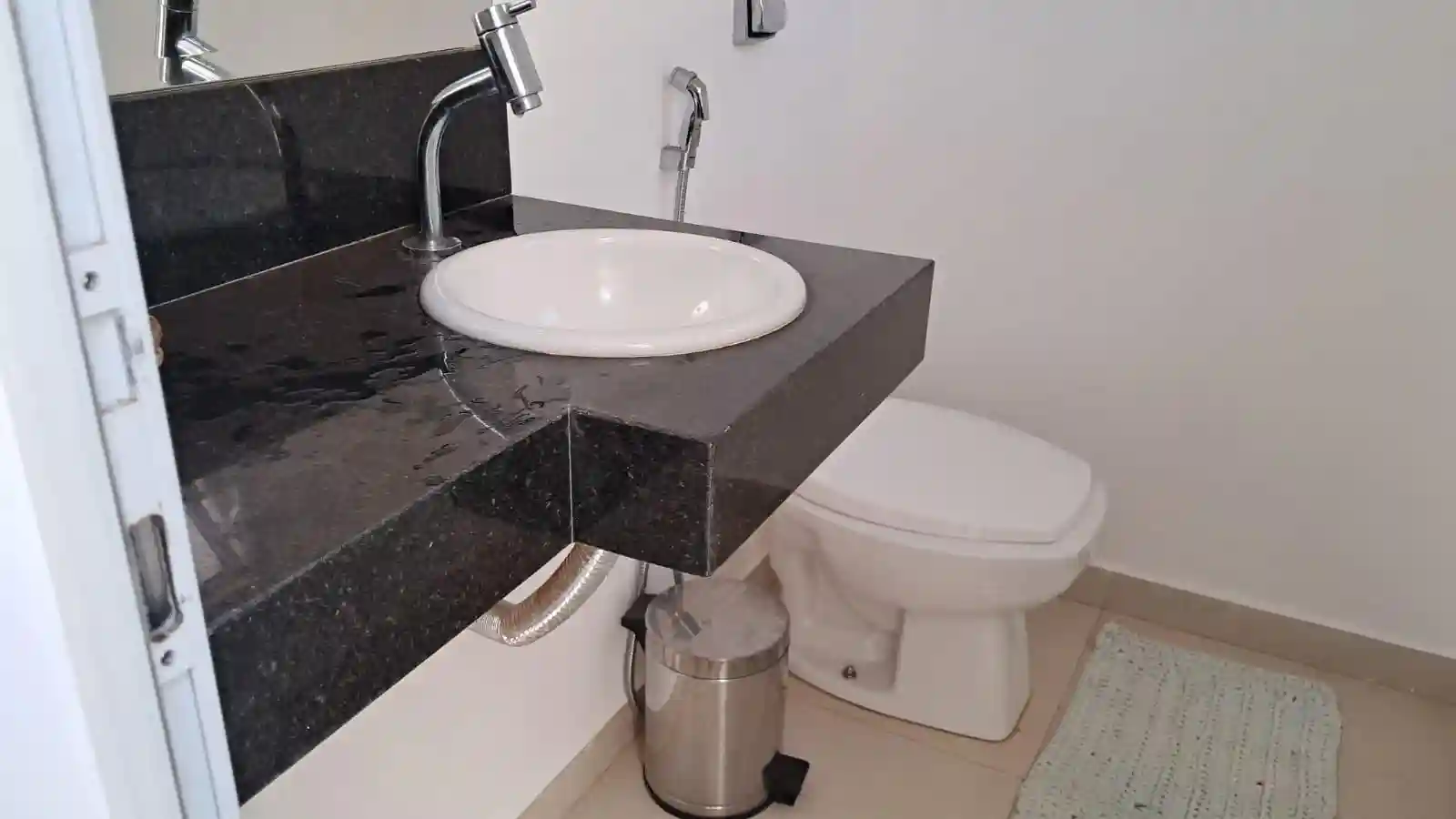 Casa de Condomínio com 4 quartos à venda, 408m² — foto 3 de 22