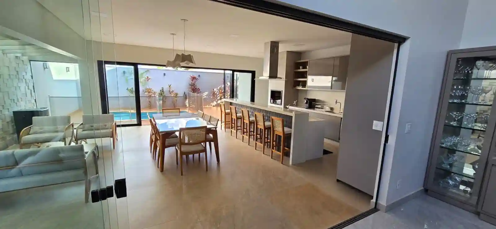 Casa de Condomínio com 3 quartos à venda, 294m² — foto 8 de 19