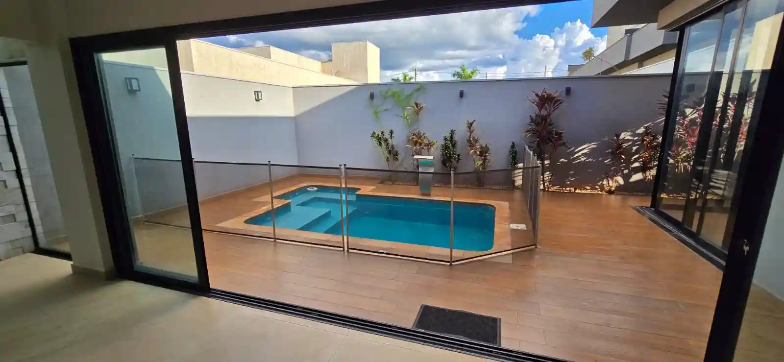 Casa de Condomínio com 3 quartos à venda, 294m² — foto 10 de 19