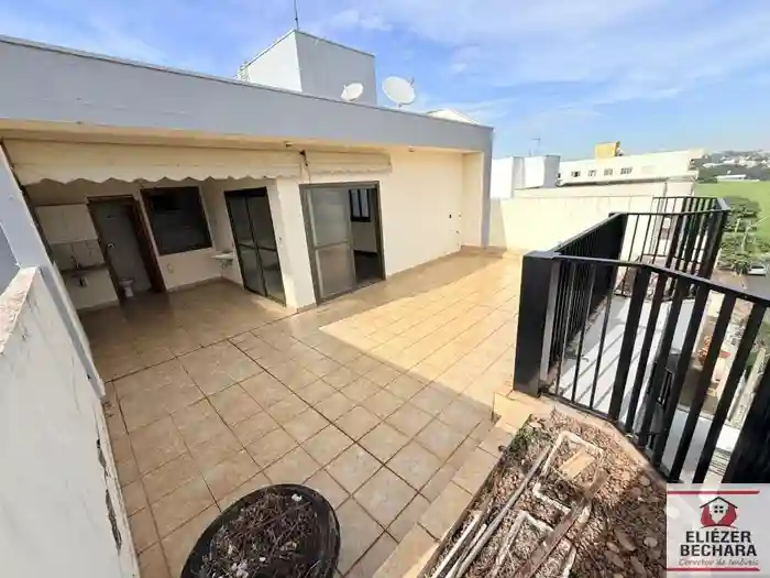 Apartamento com 3 quartos à venda, 140m² — foto 25 de 34