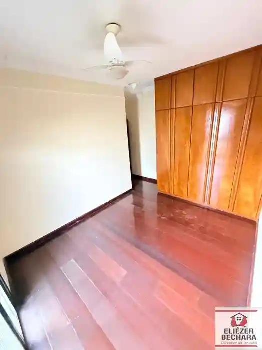 Apartamento com 3 quartos à venda, 140m² — foto 18 de 34