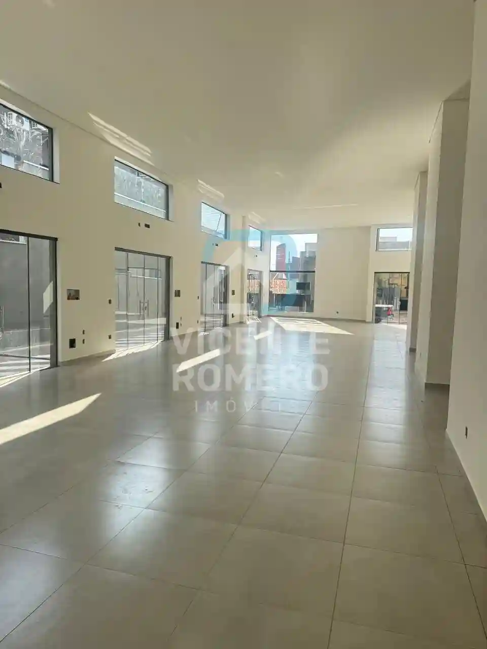 Loja / Salão / Ponto Comercial  para aluguel, 223m² — foto 7 de 17