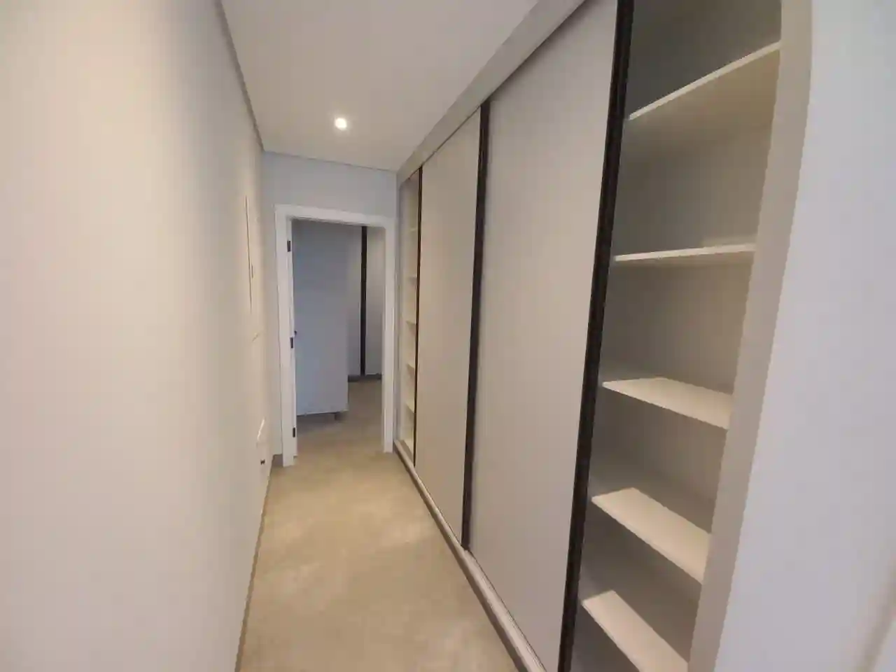 Casa de Condomínio  à venda, 305m² — foto 10 de 28