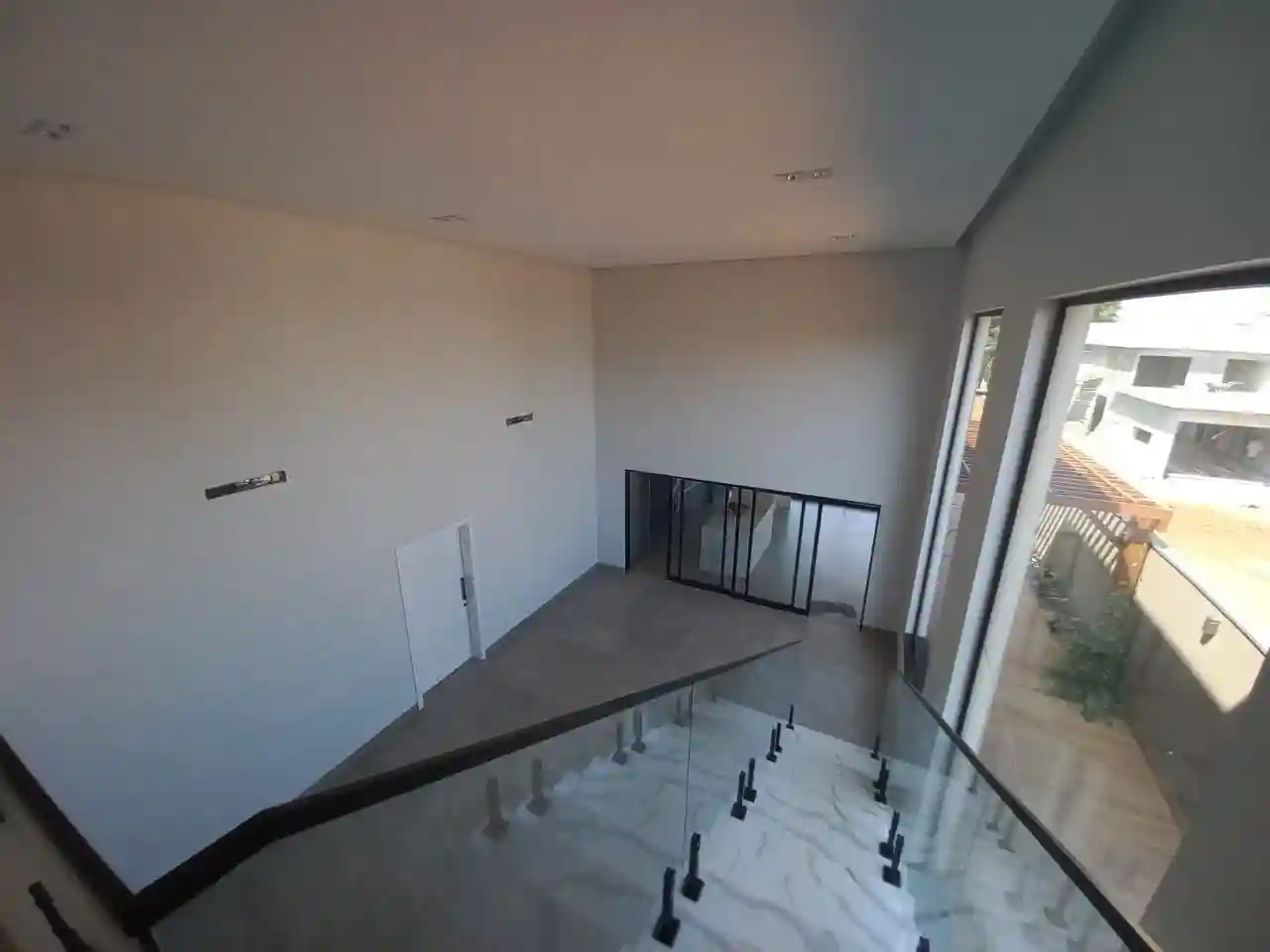 Casa de Condomínio  à venda, 305m² — foto 14 de 28