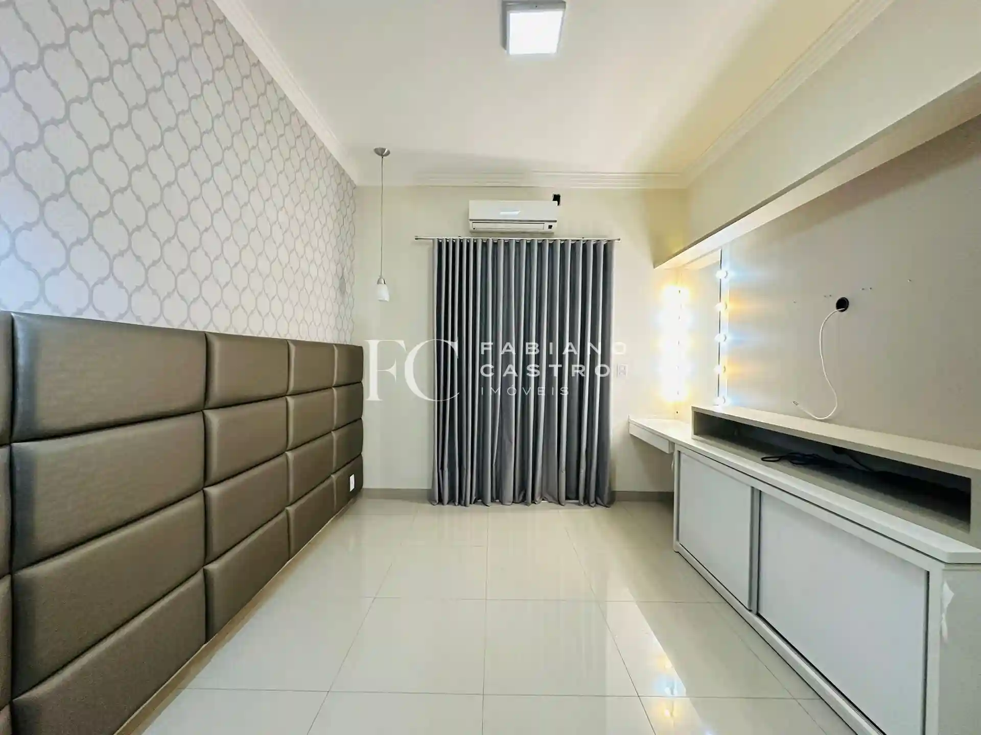Casa de Condomínio com 3 quartos à venda, 200m² — foto 23 de 27